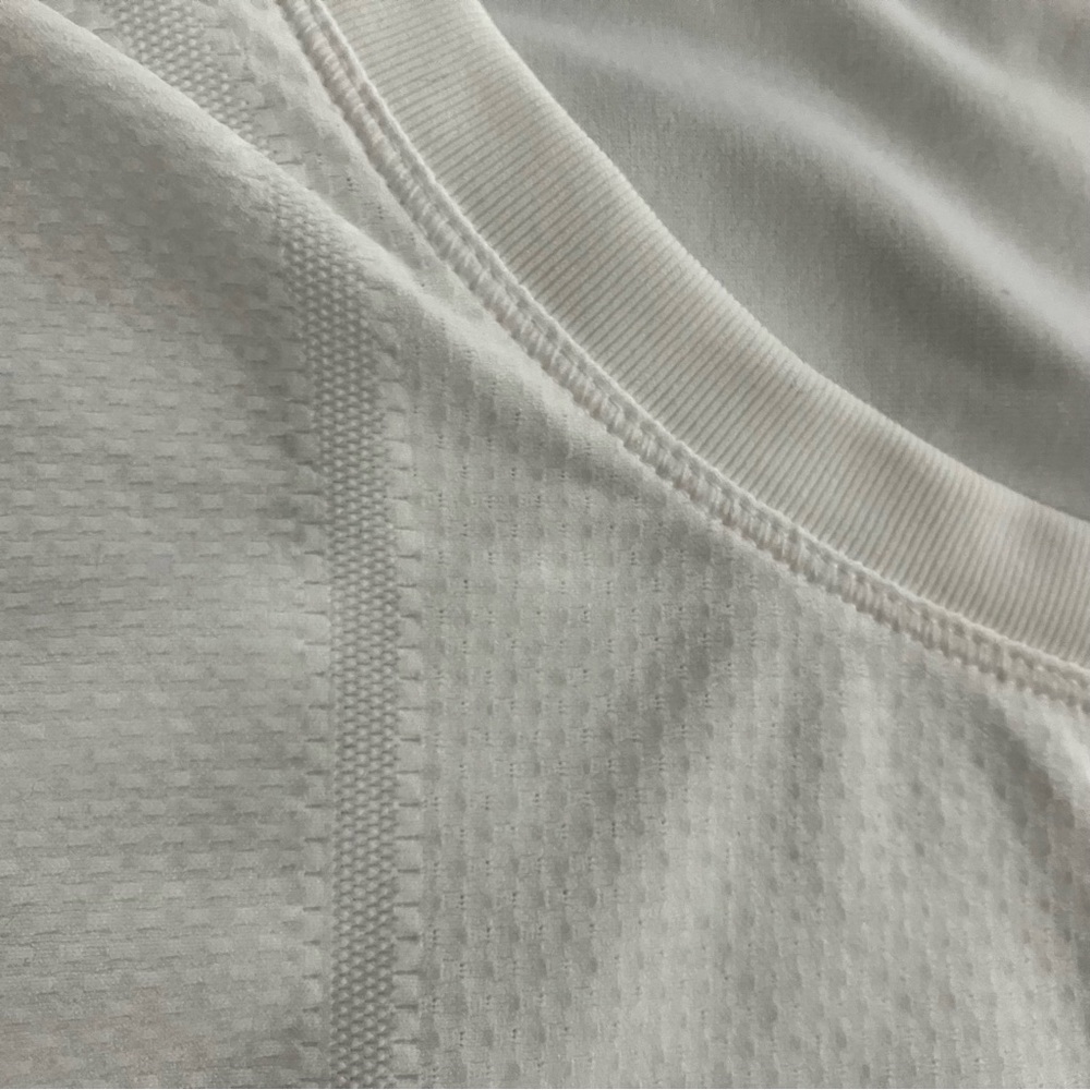Athleta - XL- Momentum White Seamless Tank Top Racerback Yoga Gym Workout - Picture 10 of 14